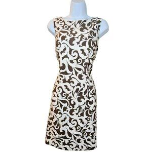 AGB Dress Size 8 Brown White Sleeveless Sheath Shift Knee Length Preowned